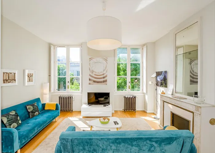 Apartment T3 De Prestige Proche Du Jardin Public De *