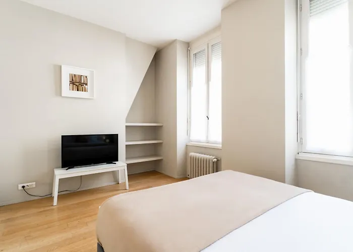 T3 De Prestige Proche Du Jardin Public De * Bordeaux