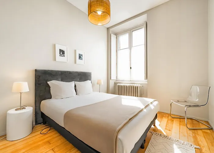 T3 De Prestige Proche Du Jardin Public De Bordeaux