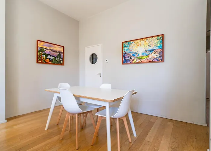 T3 De Prestige Proche Du Jardin Public De Bordeaux